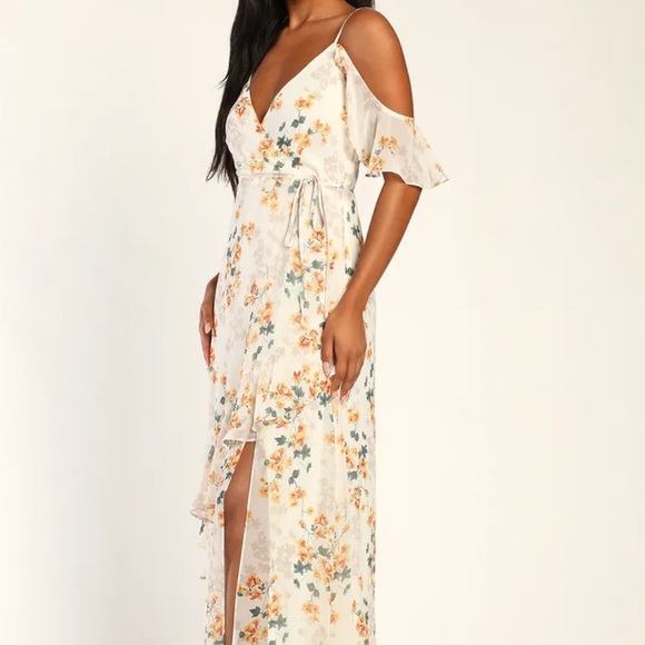 NWT Lulus Shadow Blooms Cream Floral Print Ruffled Maxi Dress - Picture 3 of 10